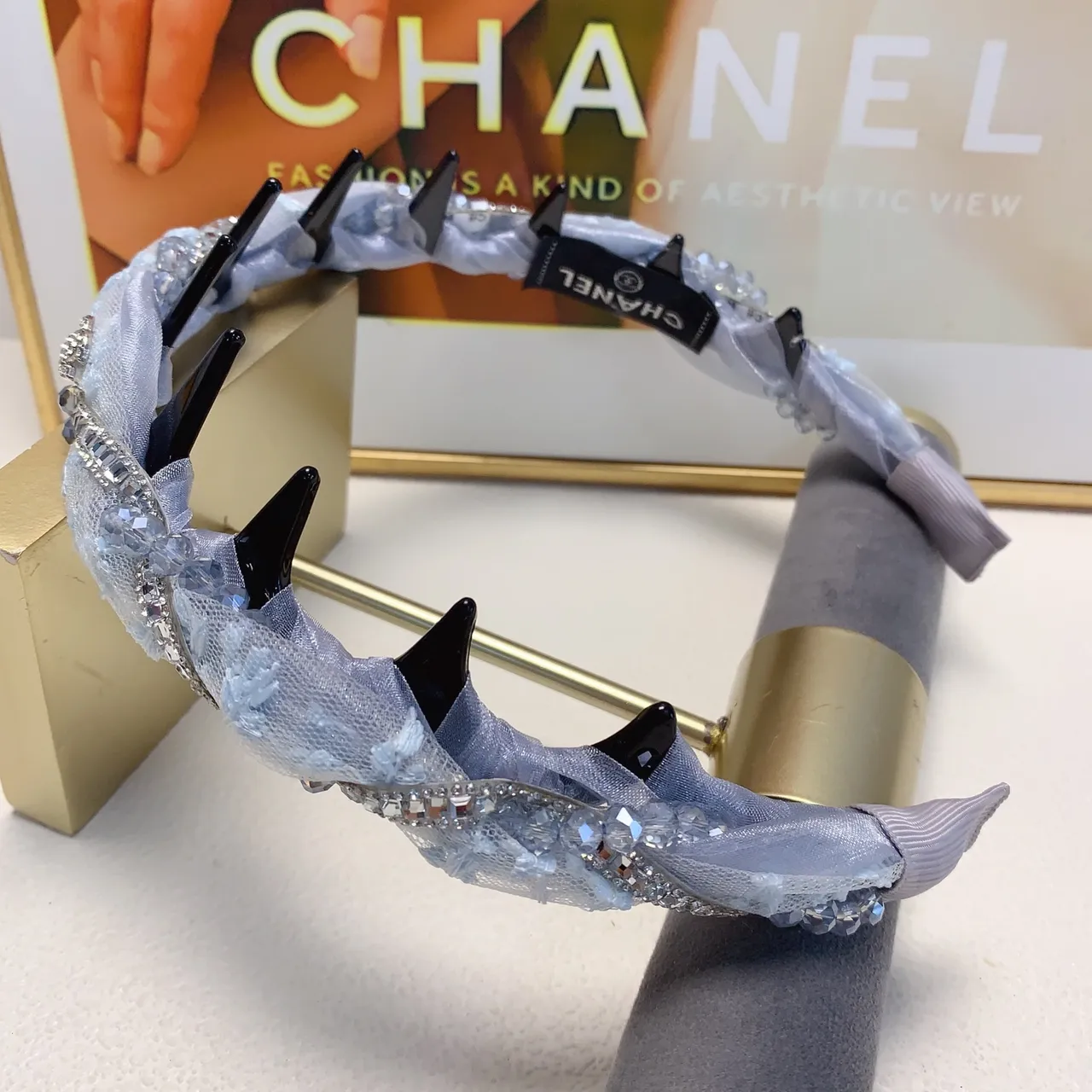 Chanel Black White Crystal-Embellished Lace-Trimmed Jewelry 10