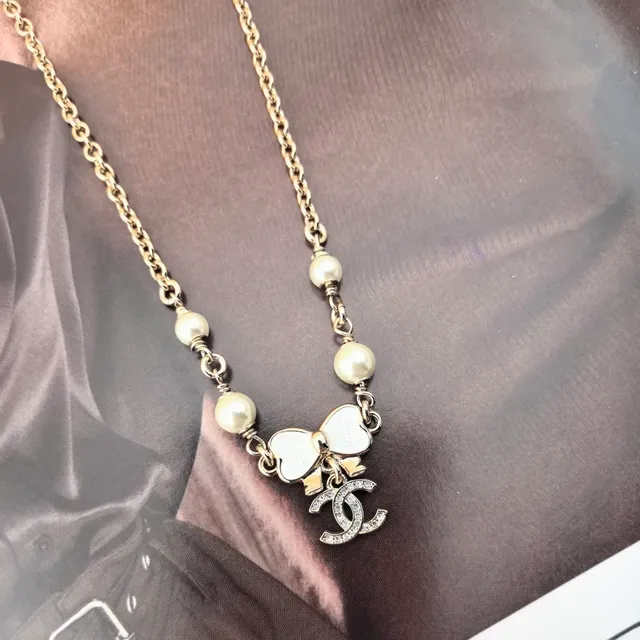 Chanel Bow and CC Pendant Pearl Bead Necklace 3