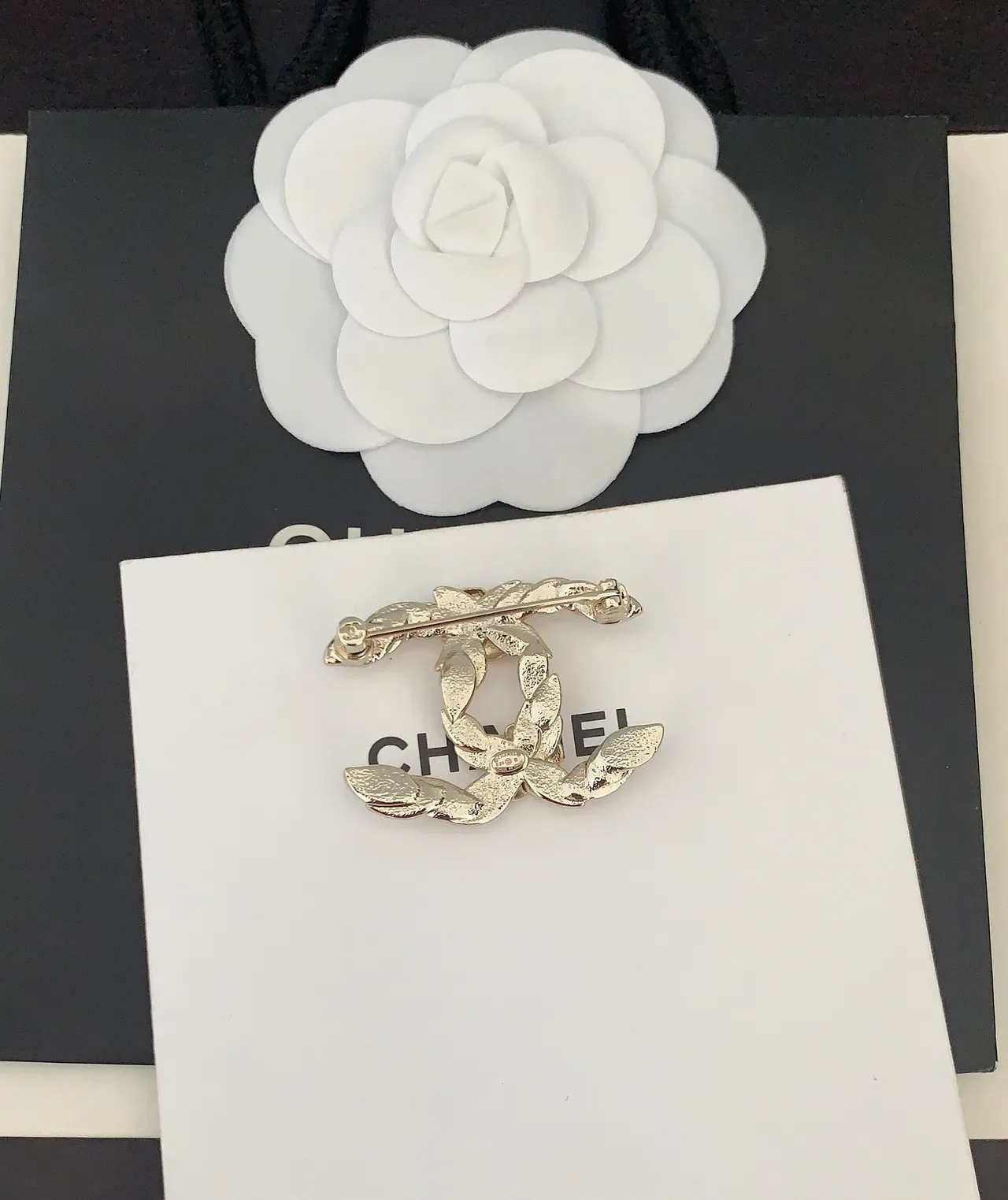 Chanel Camellia CC Broche Florale Or-Ton Cristal 2