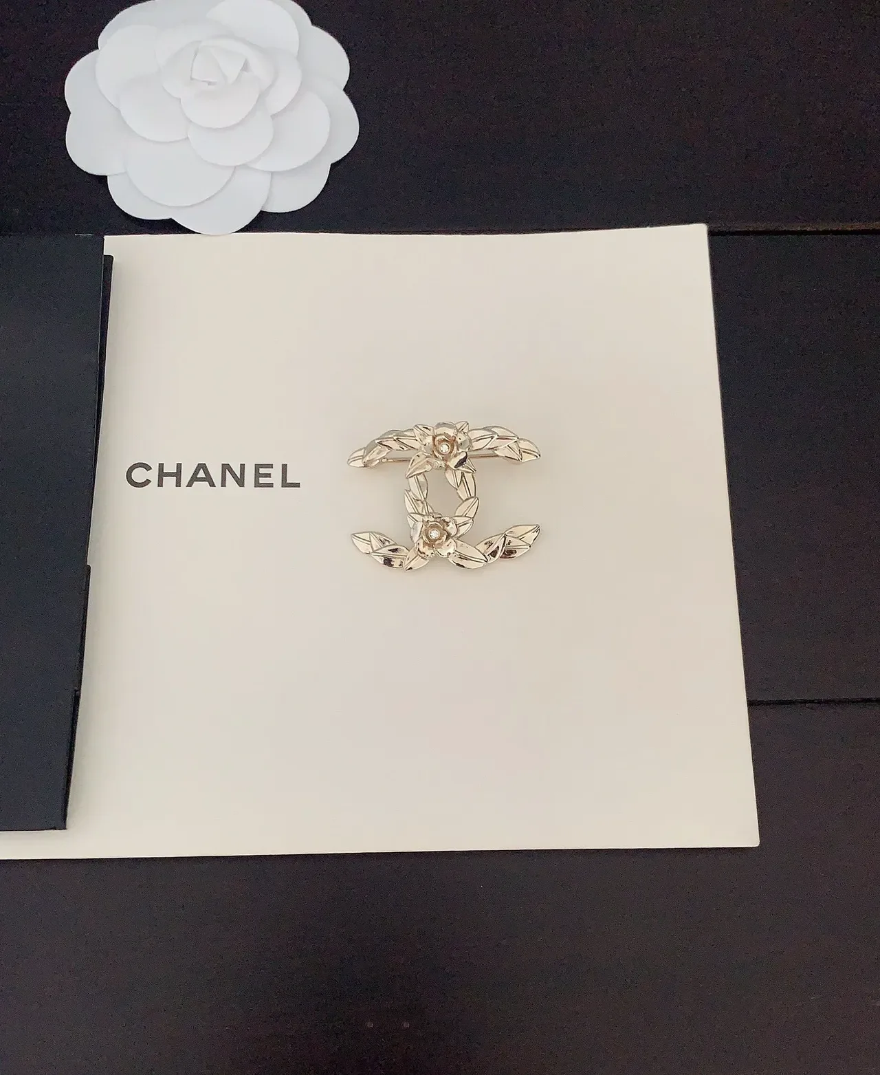 Chanel Camellia CC Broche Florale Or-Ton Cristal 4