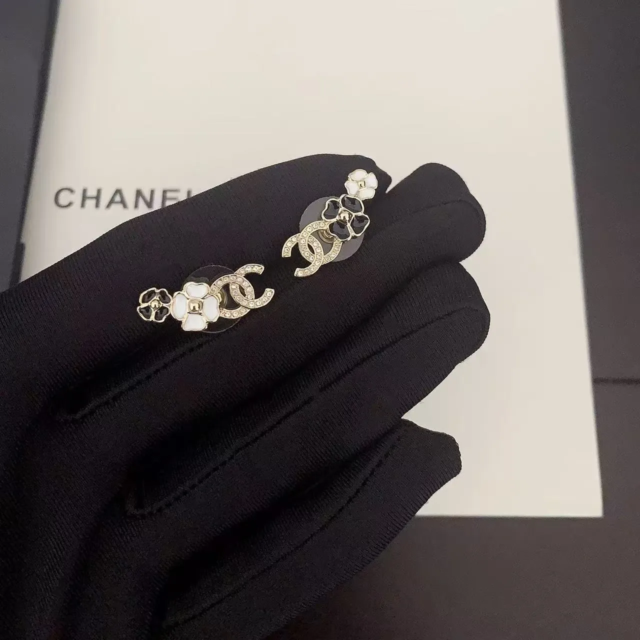 Chanel Camellia CC Gold-Tone Enamel Stud Earrings 8