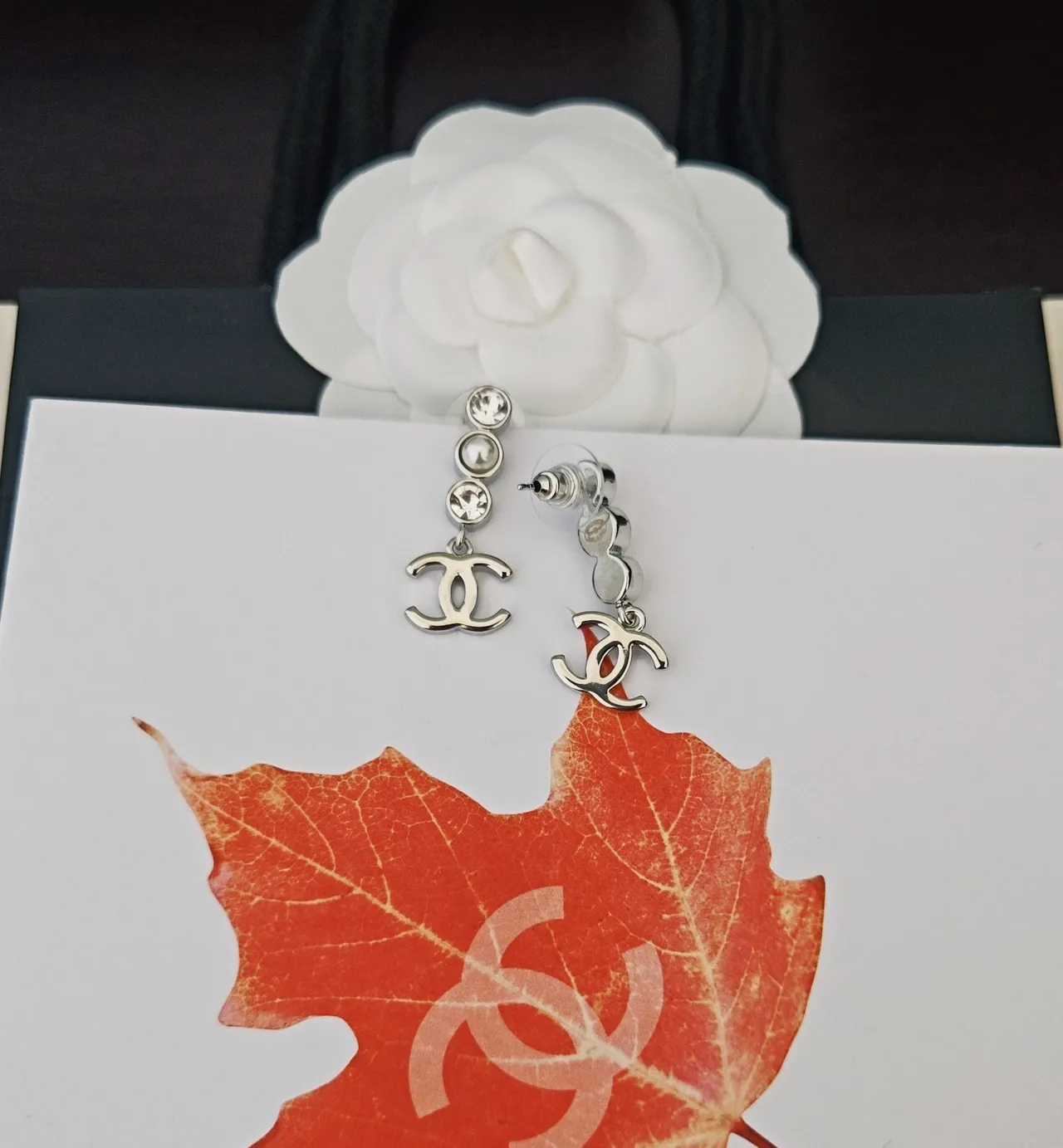 Chanel CC Drop Silver White Metal Pearl And Crystal Accents Earrings 2