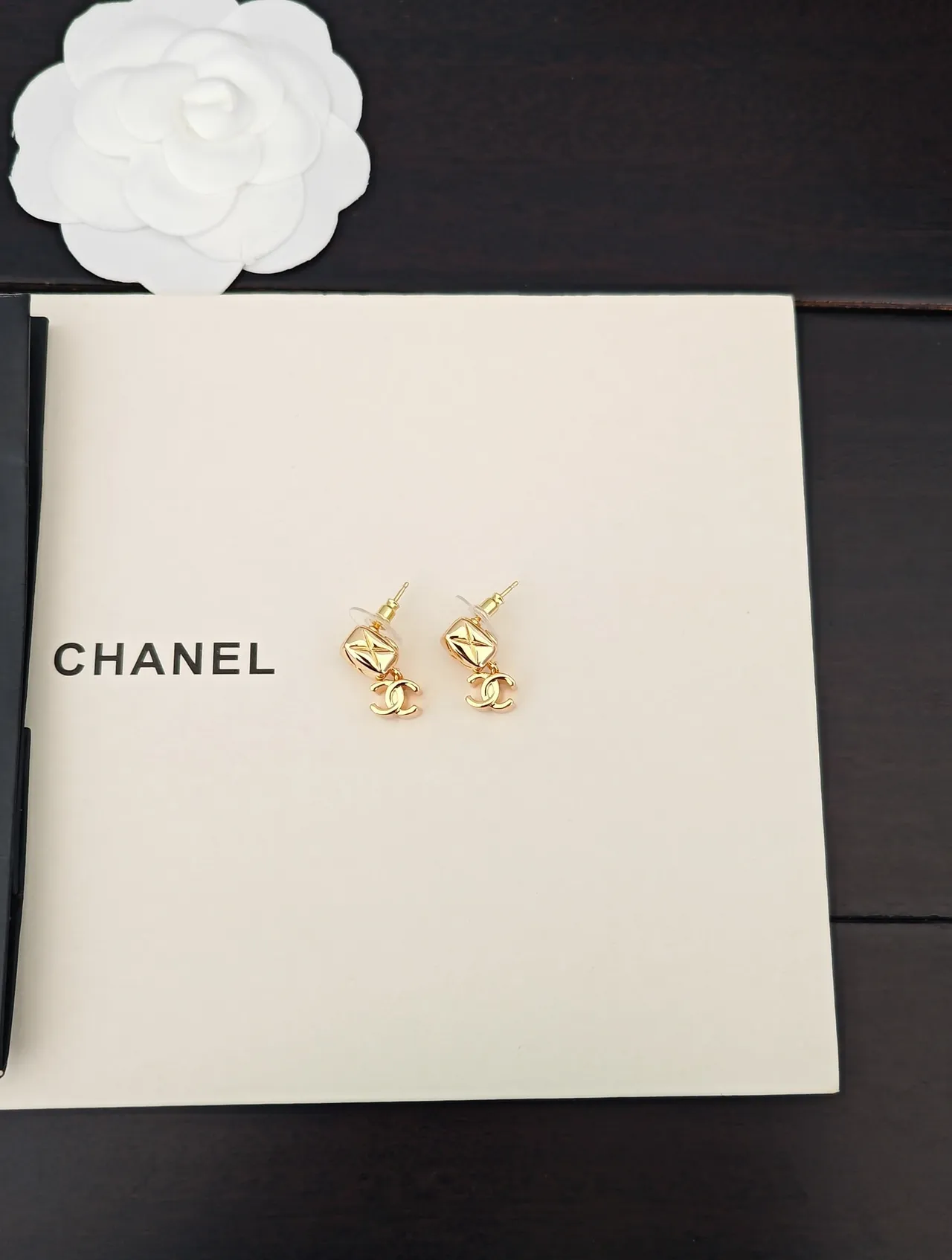 Chanel CC Logo Gold Black Faceted Stud Earrings 5