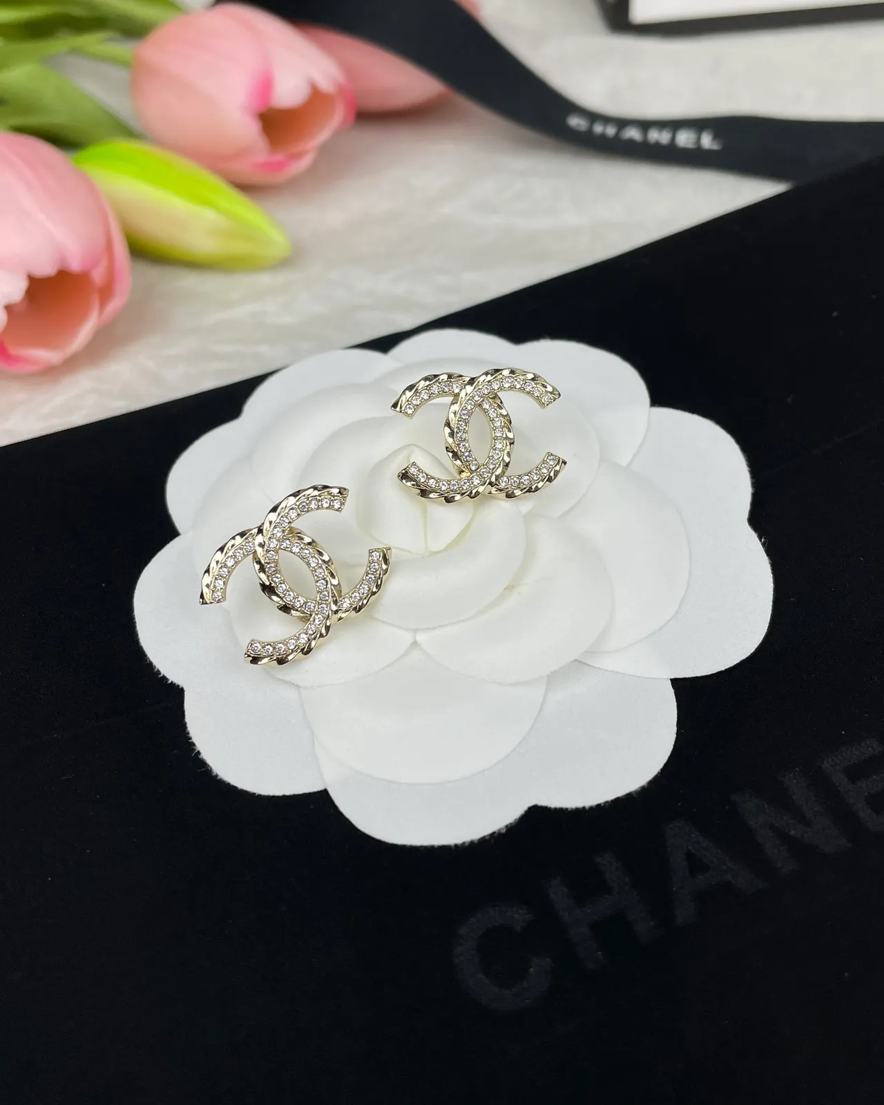 Chanel CC Logo Pavé Gold Silver Interlocking Crystals Earrings 5