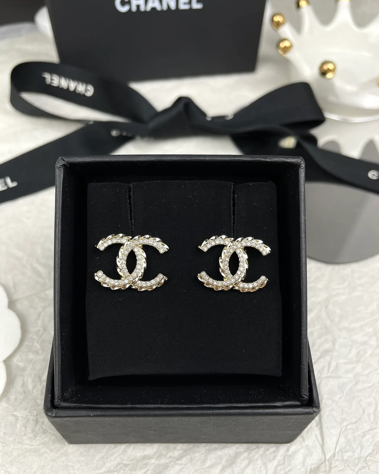 Chanel CC Logo Pavé Gold Silver Interlocking Crystals Earrings 7