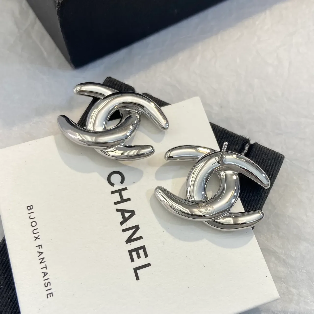 Chanel CC Logo Polished Silver-Tone Stud Earrings 4