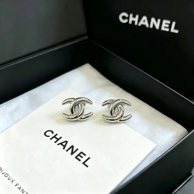 Chanel CC Logo Polished Silver-Tone Stud Earrings 5