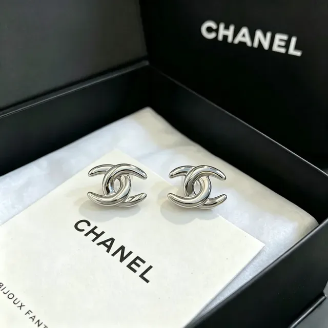 Chanel CC Logo Polished Silver-Tone Stud Earrings 6