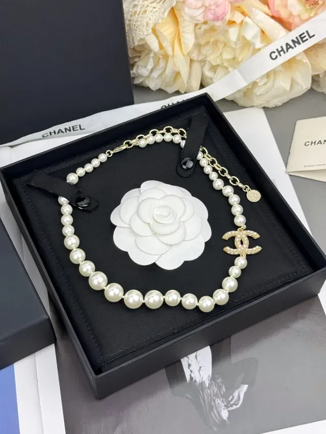 Chanel CC Collier Perles Chaîne Or Blanc Pendentif Logo 5