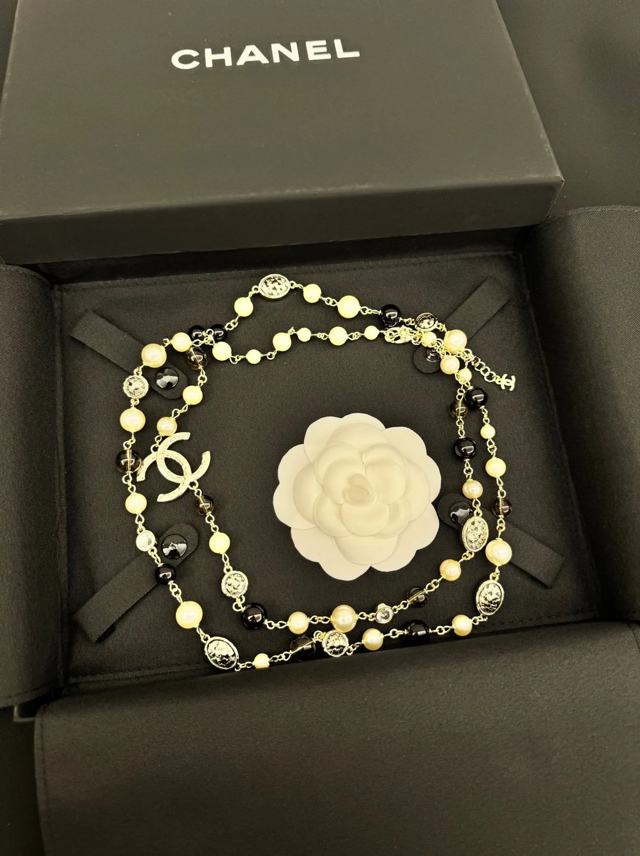 Chanel Classic Chain Necklace Black Gold Beaded CC Clasp Necklace 2