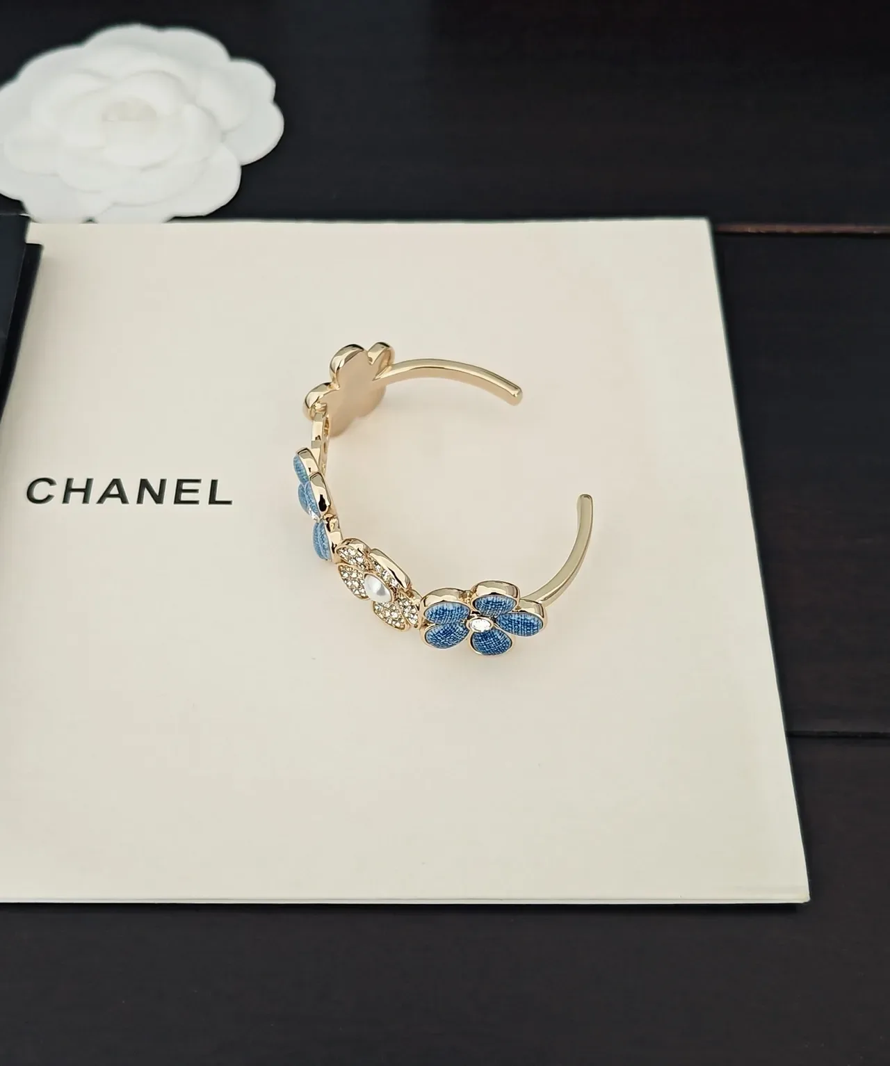 Chanel Floral Enamel and Pearl Bracelet 5