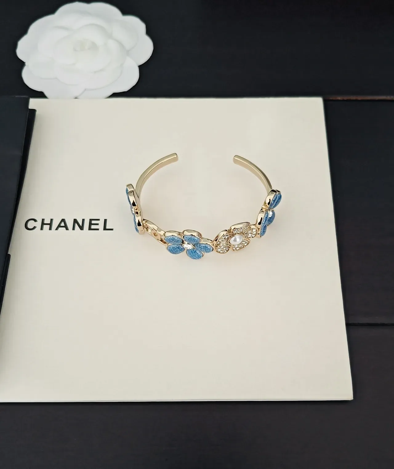Chanel Floral Enamel and Pearl Bracelet 6