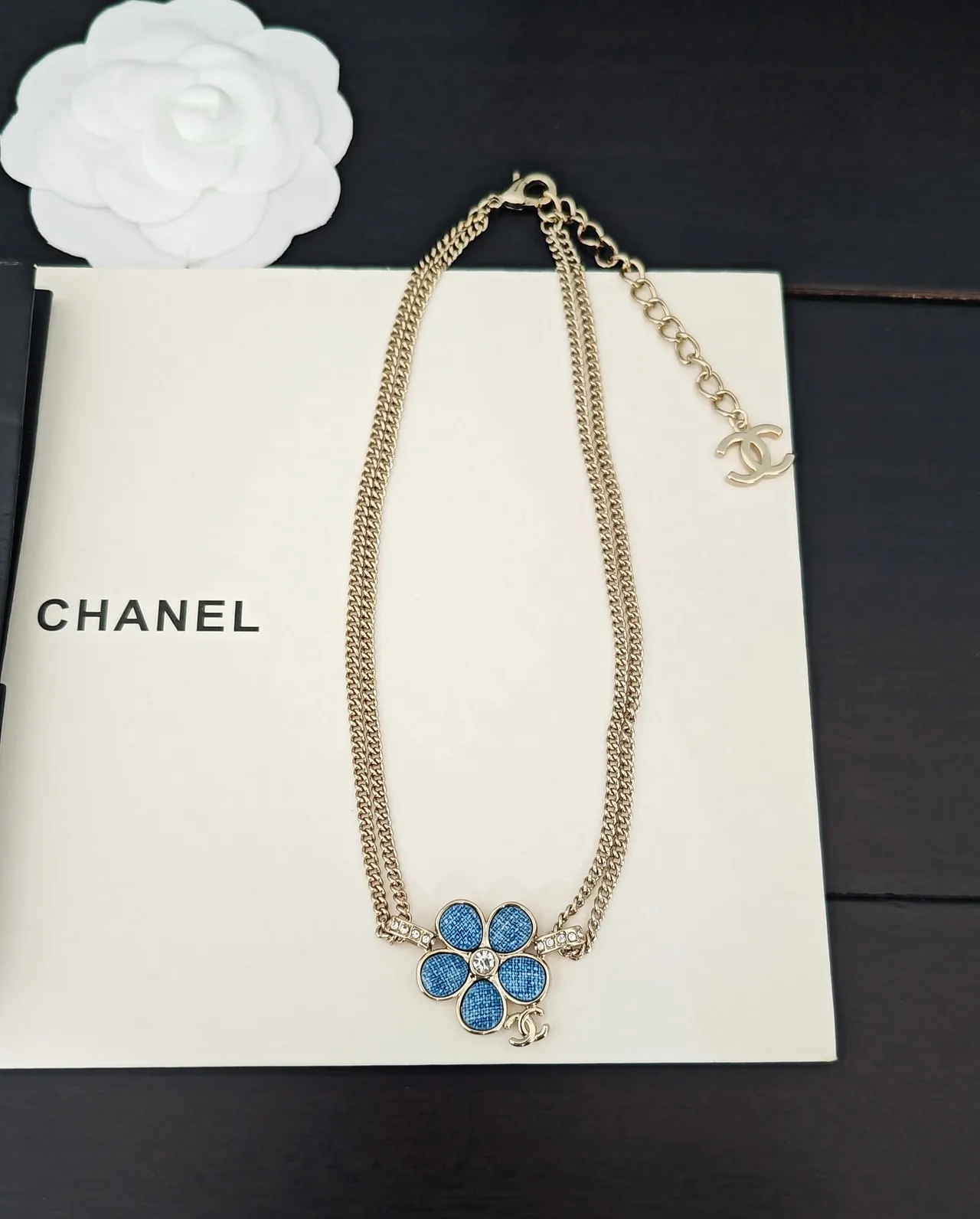 Chanel Floral Pendant Gold-Tone Chain Necklace 4