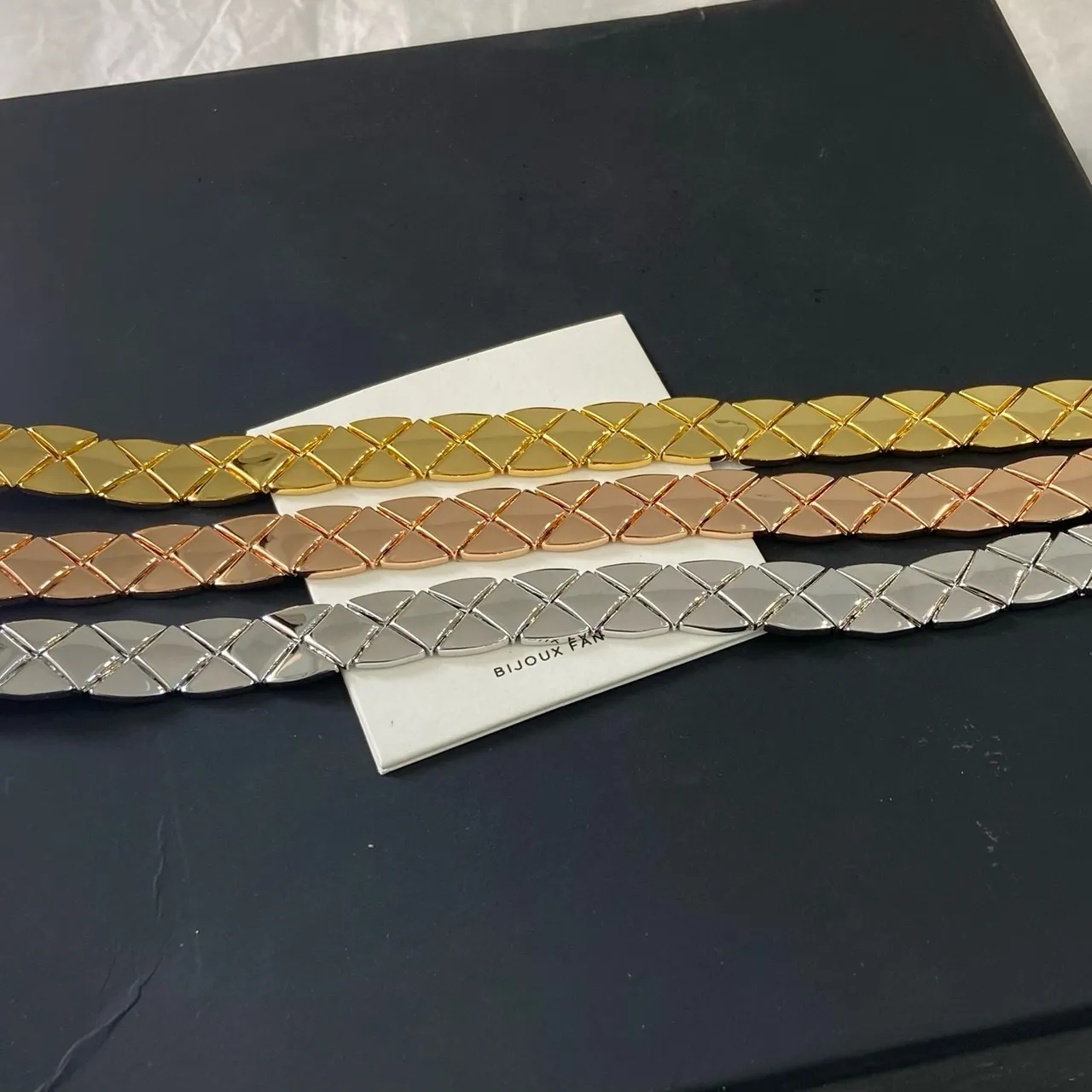 Chanel Gold Rigid Choker Quilted Diamond-Cut Links Necklace 5