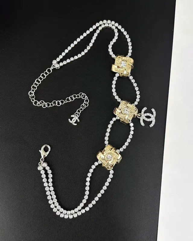 Chanel Colar de Charms de Cubo de Cristal Pavé Multi-Strand de Ouro e Prata 4