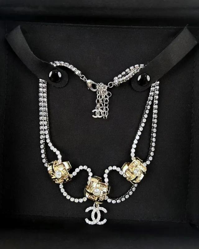 Chanel Colar de Charms de Cubo de Cristal Pavé Multi-Strand de Ouro e Prata 6