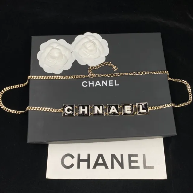 Chanel Logo Letter Necklace Black and White Enamel Gold-Tone Chain Necklace 4