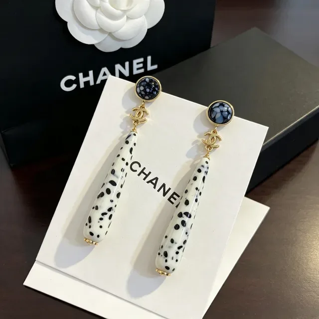 Chanel Mécan Taisie Spotted Ceramic Dangle Earrings 5
