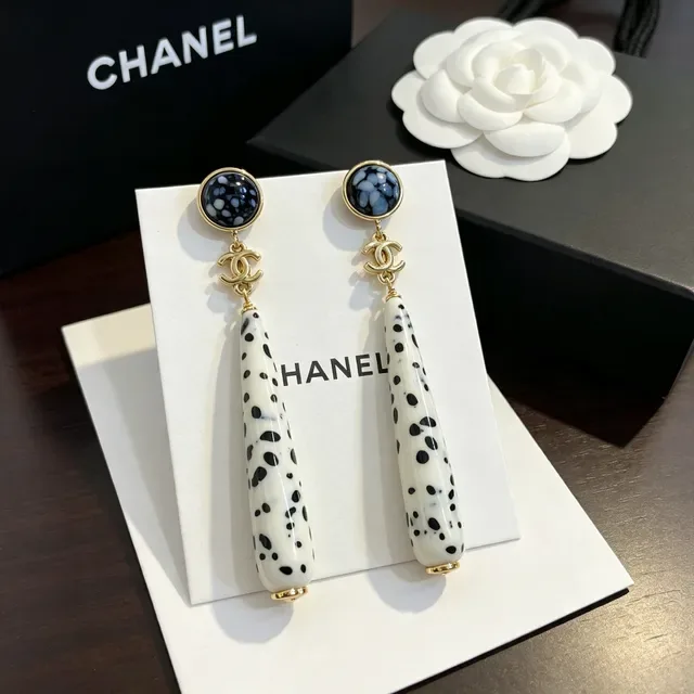 Chanel Mécan Taisie Spotted Ceramic Dangle Earrings 6