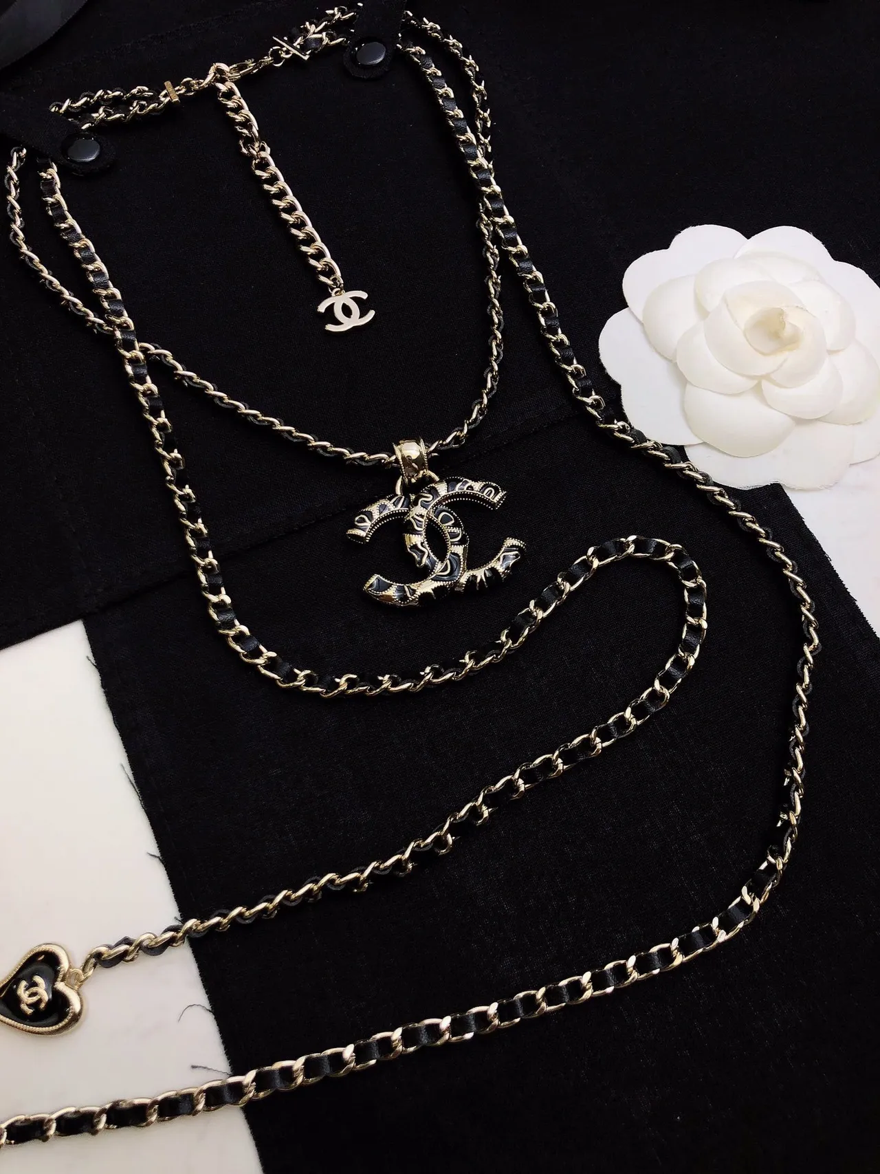 Chanel Collier Multi-Chaîne CC Or Noir Chaînes En Couches Collier Métal 5