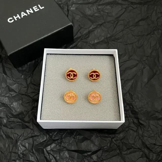 Chanel Red Gold Circular Stud Enamel Earrings 6
