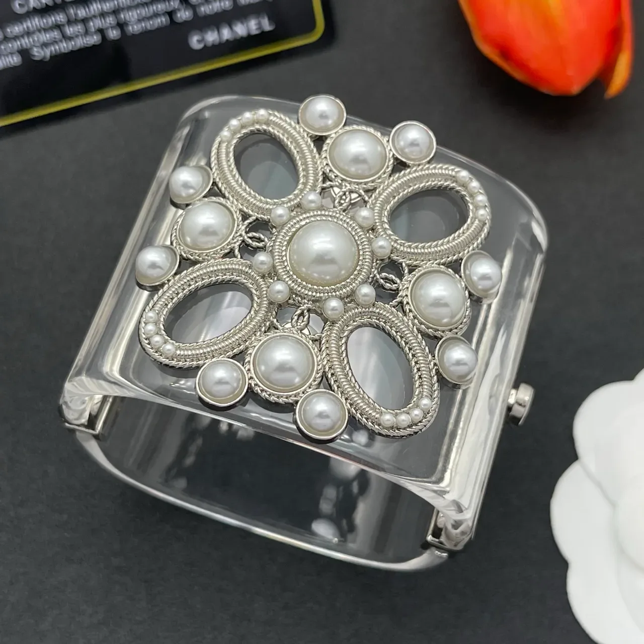 Chanel Silver White Pearl-Embellished Rope-Twist Metalwork Brooch 7