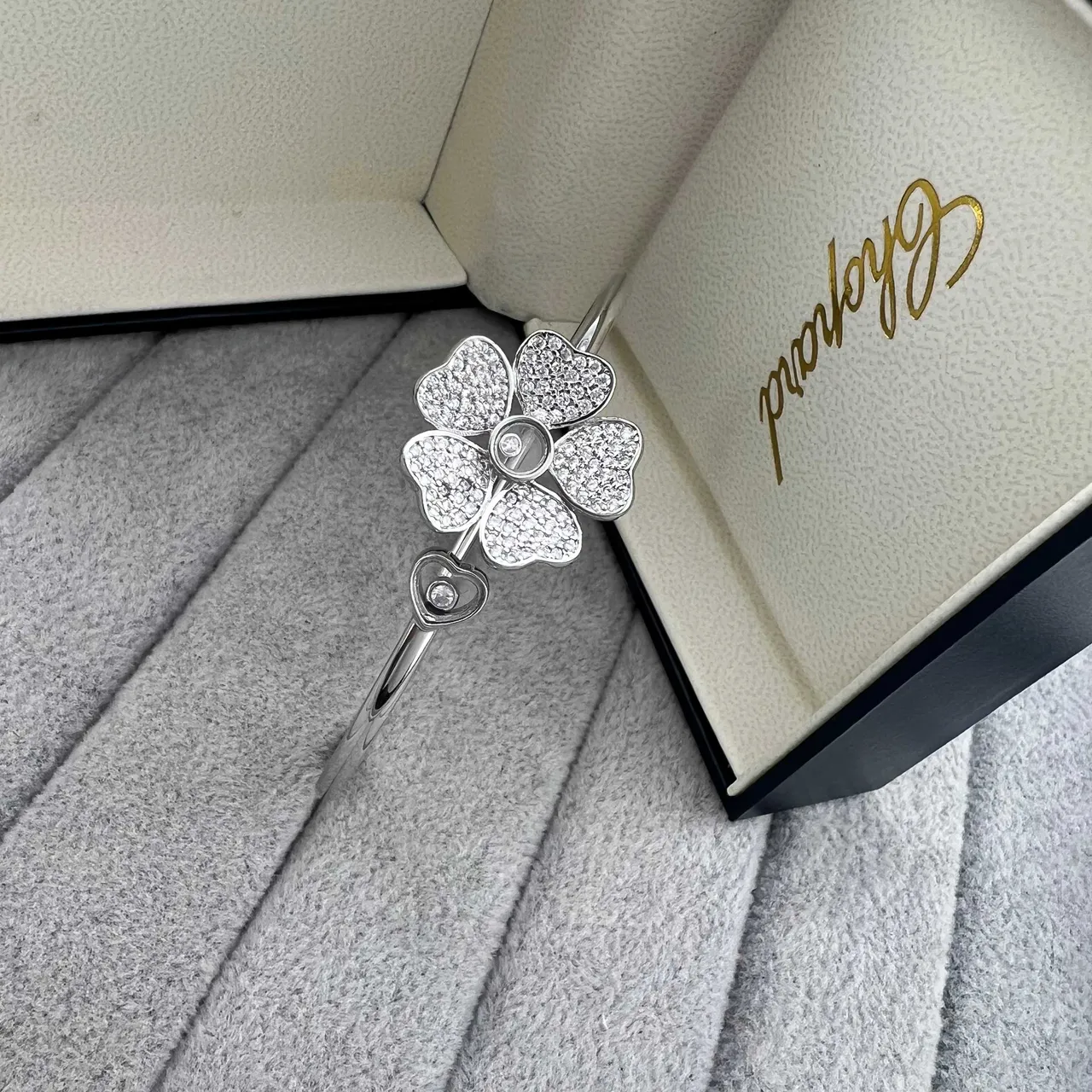 Chopard সুখী হার্ট ফুল Pavé ব্যাঙ্গেল কাঁজি 4