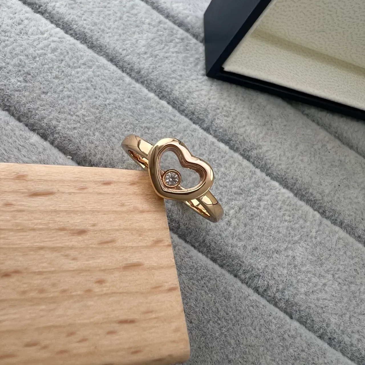 Chopard Happy Hearts Gold Silver Open-Heart Motif Floating Diamond Ring 4
