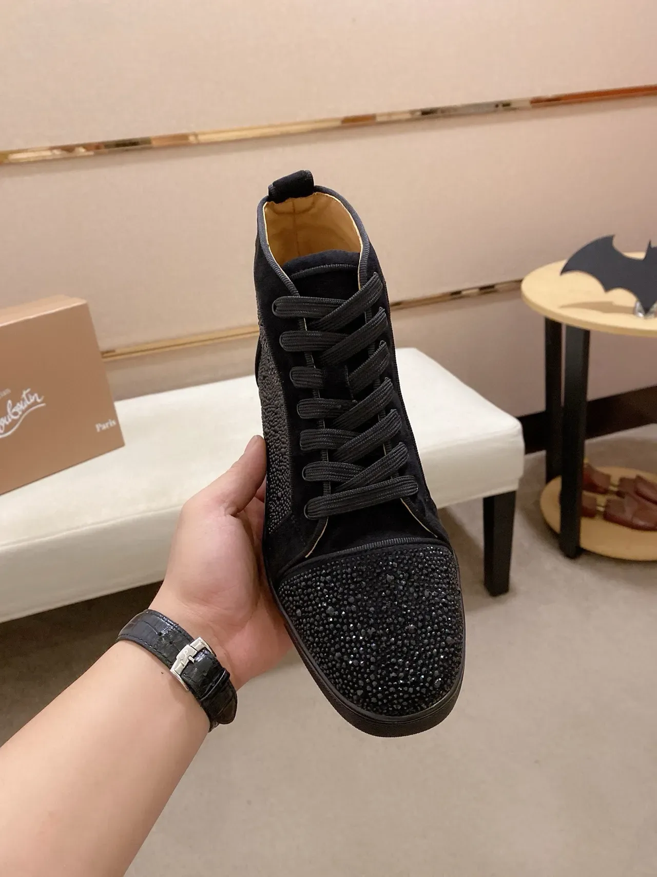 Christian Louboutin Chaussures Lifestyle en Daim Noir Hautes 2