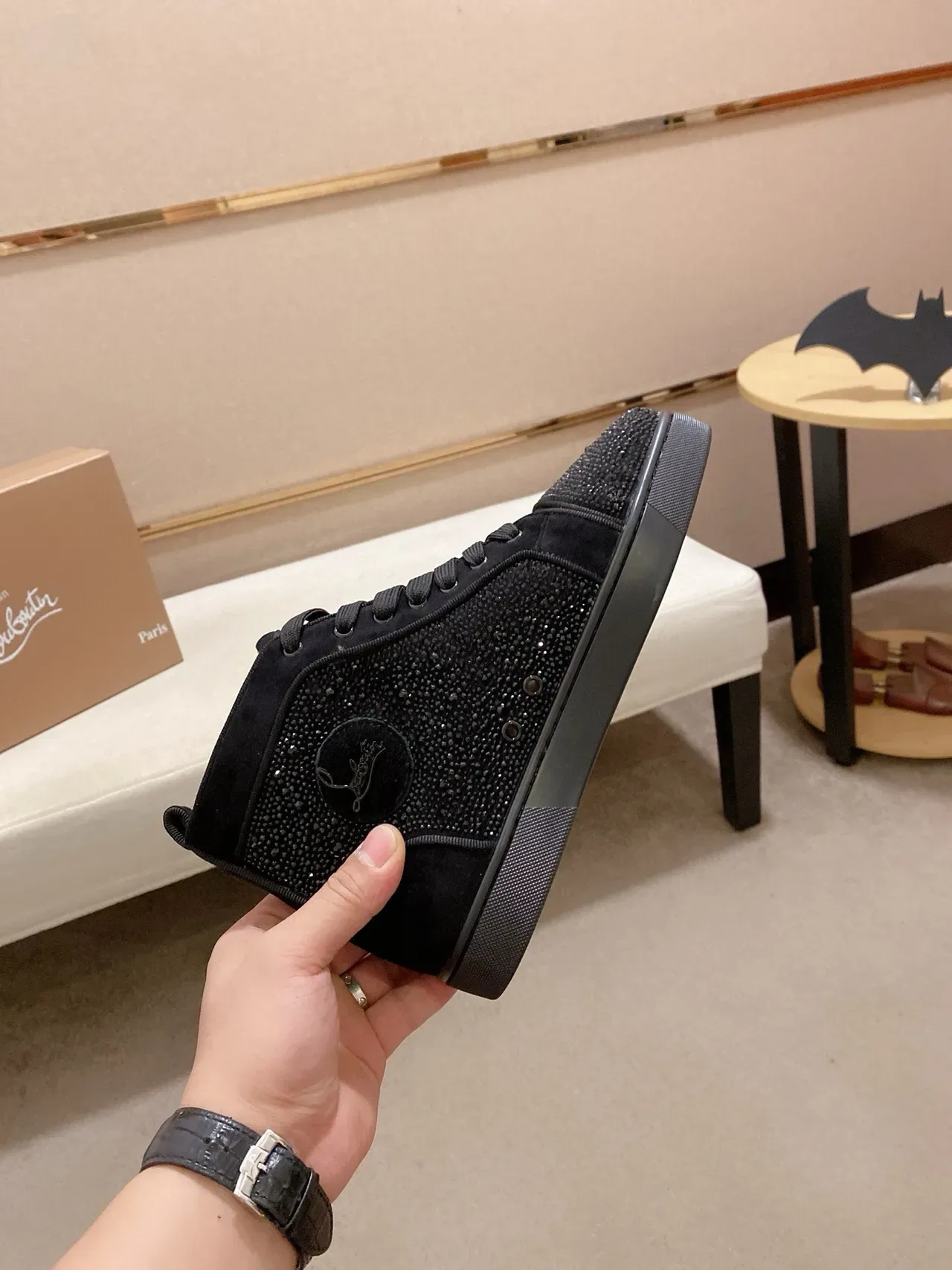 Christian Louboutin Chaussures Lifestyle en Daim Noir Hautes 5
