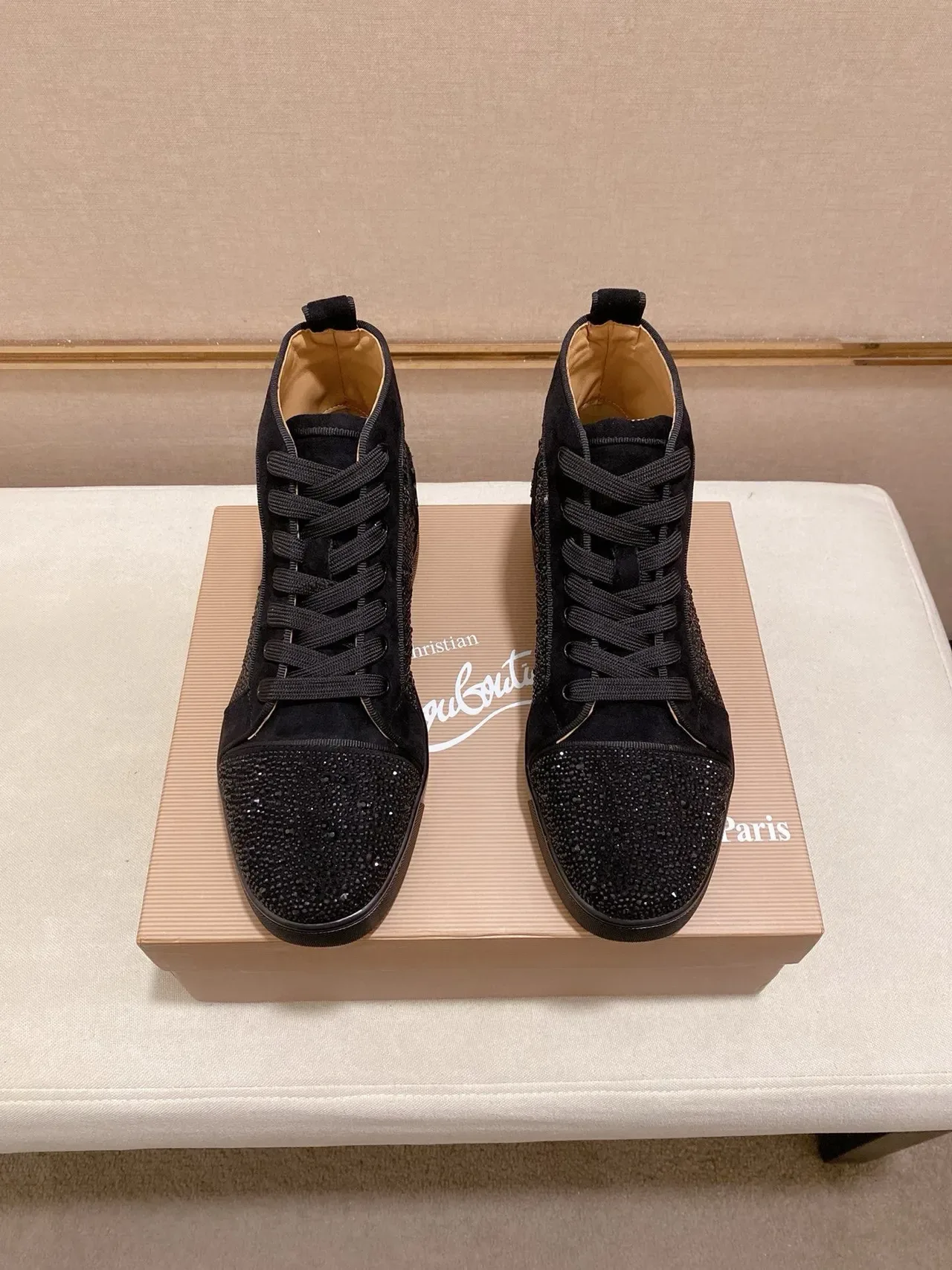 Christian Louboutin Chaussures Lifestyle en Daim Noir Hautes 7