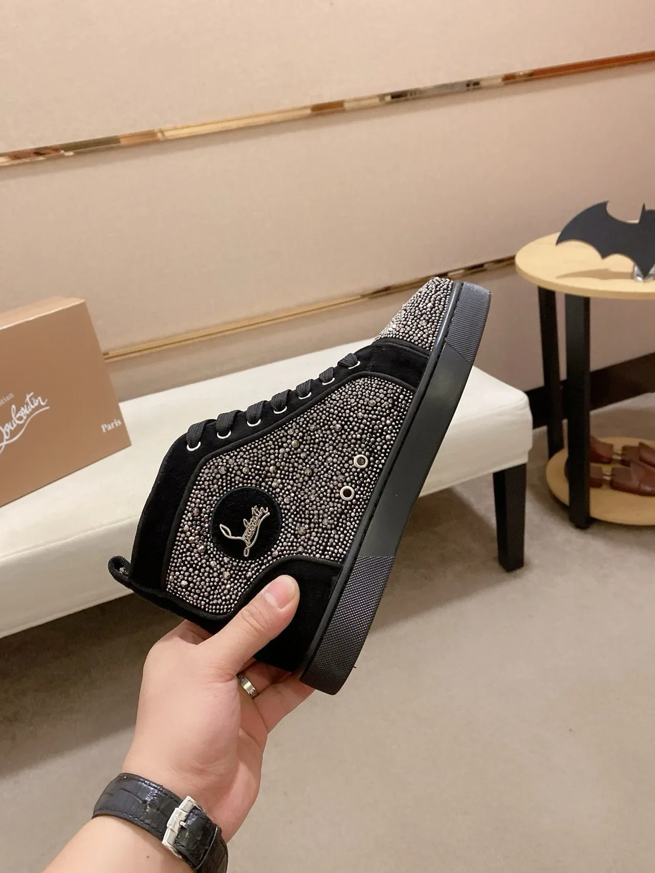 Christian Louboutin Sneakers Lifestyle Daim Noir Argenté avec Clous 5