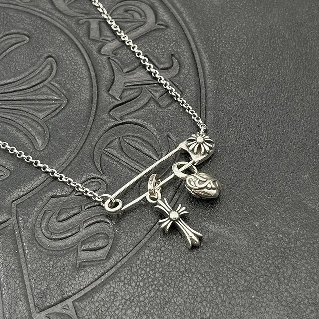 Chrome Hearts Croix et Épingle de sûreté Cœur Collier 7