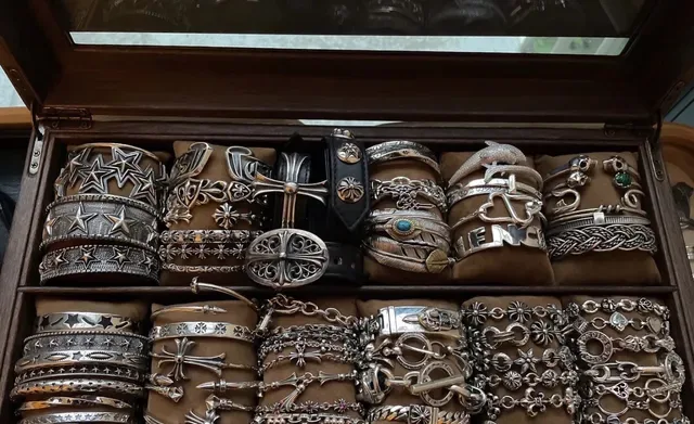 Chrome Hearts Bracelet Chaîne Motif Croix Argent Double Couche Curb Bracelet Floral 2