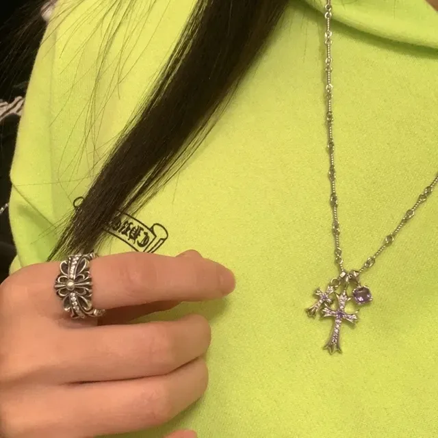 Collier pendentif croix Chrome Hearts argent blanc gothique pave-set 2