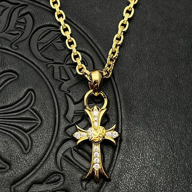 Chrome Hearts Collier avec Croix Gothique Or Blanc et Pierres Pavé-Set 4