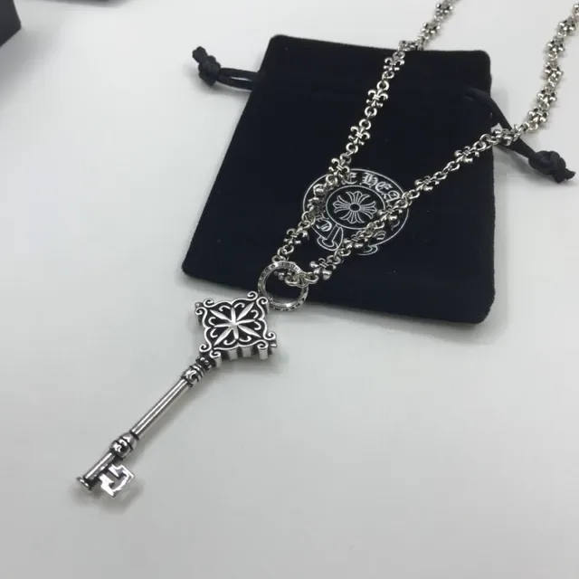 Chrome Hearts pendentif clé collier argenté filigrane 4