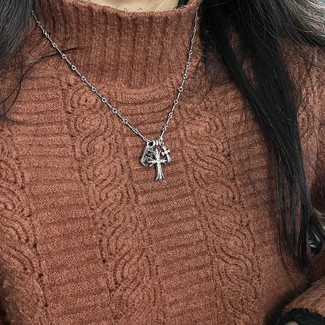 Chrome Hearts Collier de couleur blanc argenté avec pendentif multi-charm et pierres pavé-set 2