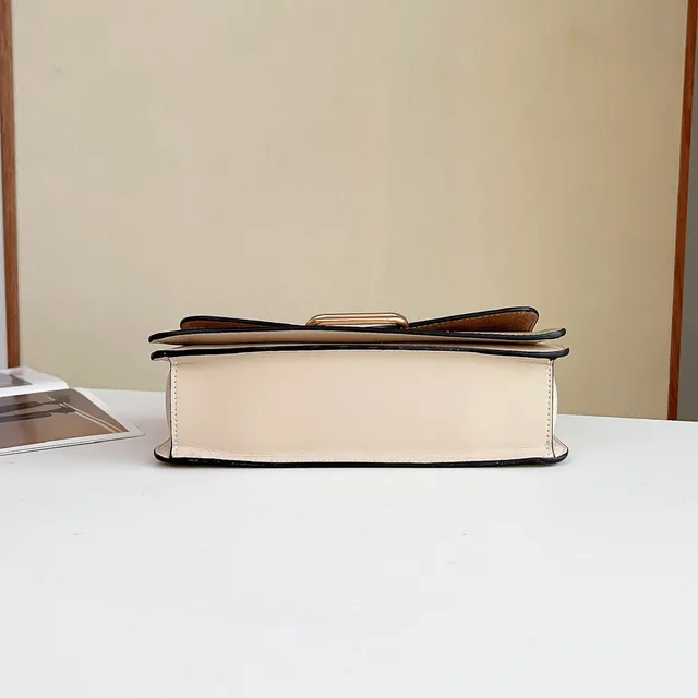 Coach Tabby 双色系印花翻盖信使包 4