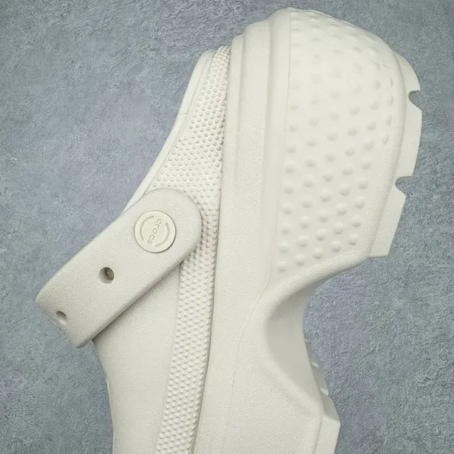 Crocs Classic Clog Platform Beige Clogs 4