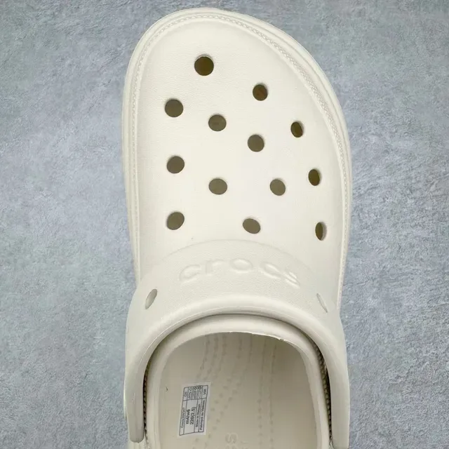 Crocs Classic Clog Platform Beige Clogs 7
