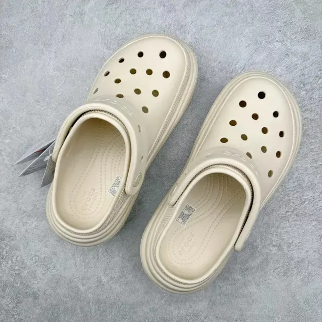 Crocs Classic Clog Platform Beige Clogs 8
