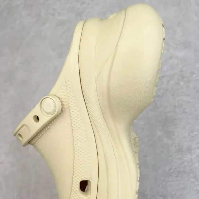 Crocs Echo Clog بيج كلوج منصة 4