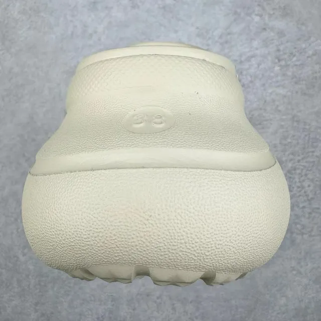 Crocs Echo Clog হালকা বাদামি প্ল্যাটফর্ম স্লিপ-অন ক্লগ 3