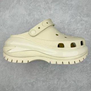 Crocs Echo Clog Off-White Platform Clog