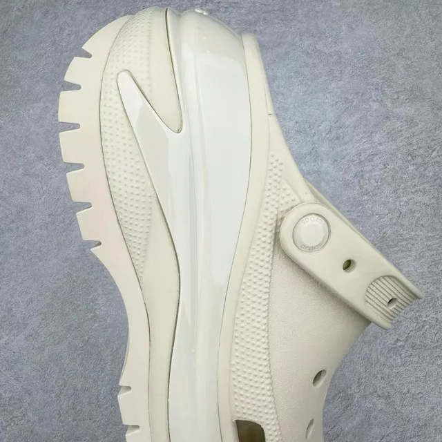 Crocs Echo Clog Off-White Platform Clog 5