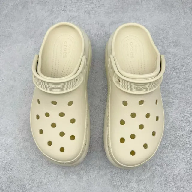 Crocs Echo Clog Off-White Platform Clog 9
