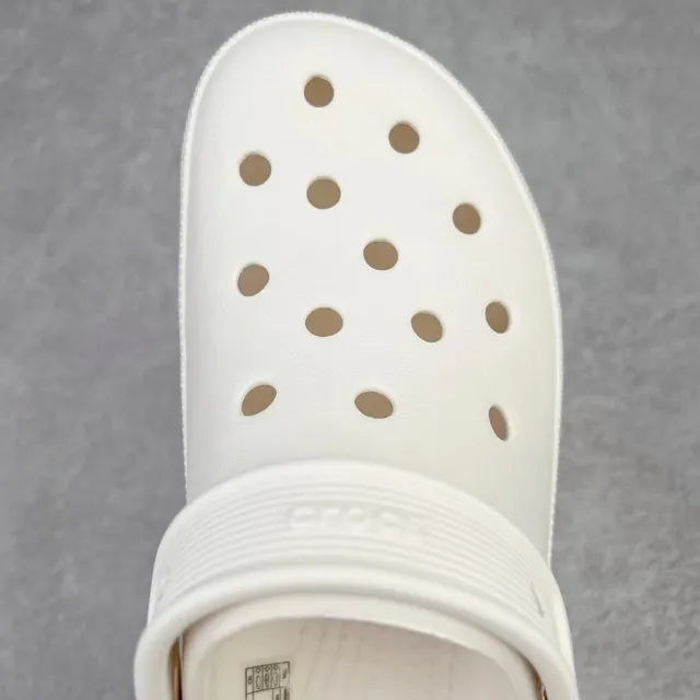 Crocs Echo Clog Off-White Platform Molded Foam Clog 7