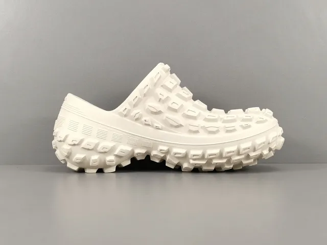 Crocs Echo Clog White Molded Foam Strapless Slip-On Clog 15