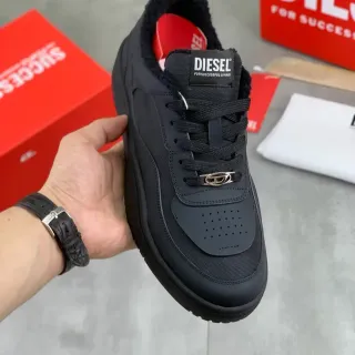 Diesel All-Black Padded Collar Lifestyle Sneakers